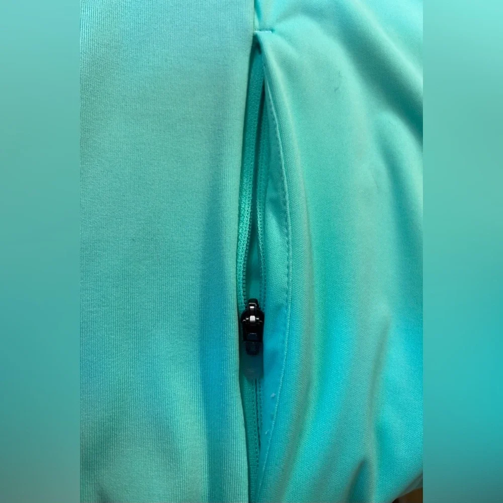 NWOT Nike Shield Running Jacket - Picture 6 of 8